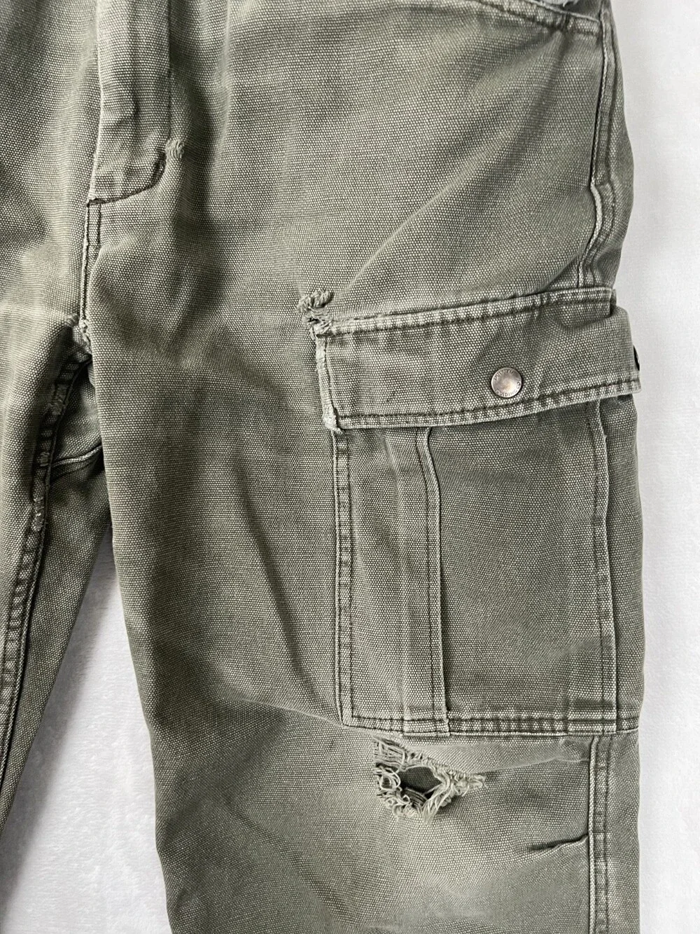 Duluth Trading Co shows wear
